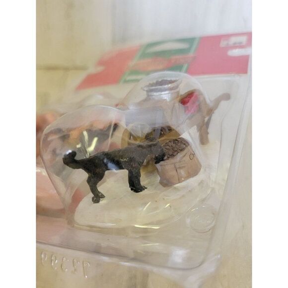 Coventry Cove roasted Chestnut vendor 2007 lemax Village accessory Xmas - Picture 3 of 6